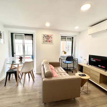 Urban Retreat - Lx Factory דירה ליסבון